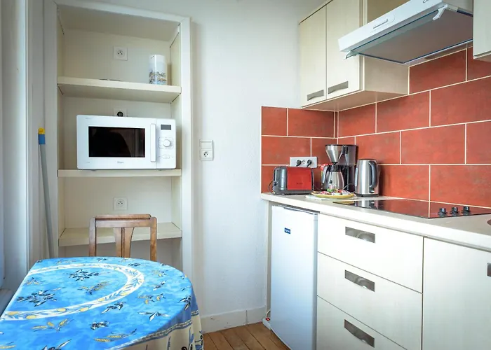 Maison Studios&appartements Les 4 Vents Appartement *